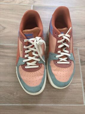 Puma Peach, Teal & Rust Colorblock Sneakers Size 36 EUR - Used